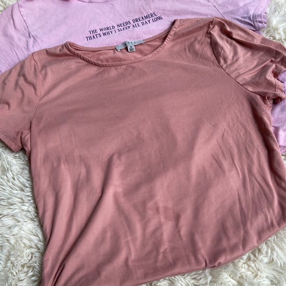 💓💓Pink tee haul💓💓 3 tops - Picture 3 of 4